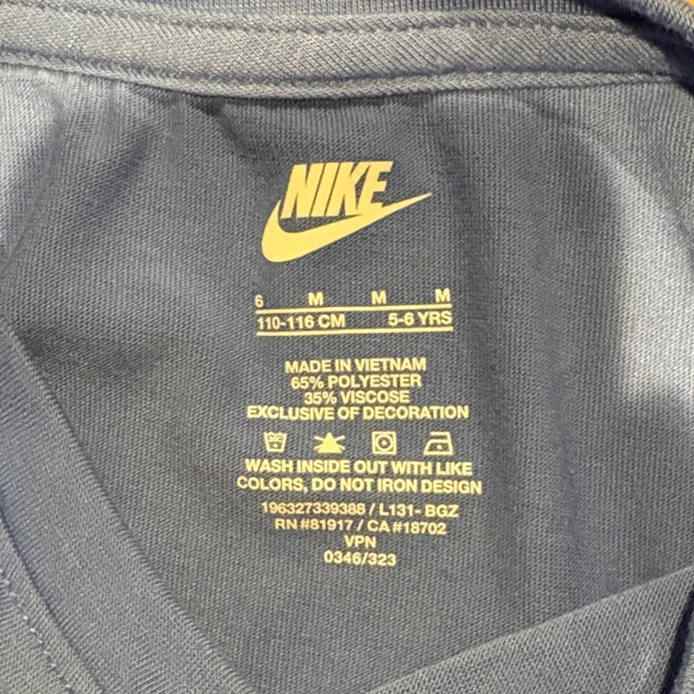Nike Girls Cropped Tee size 6 - Picture 2 of 4
